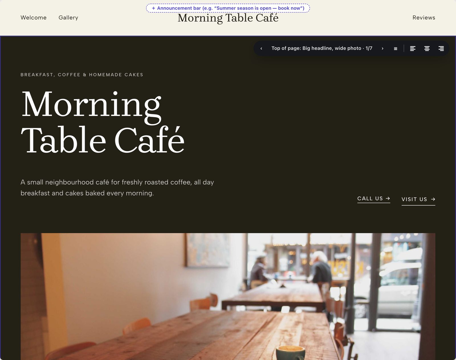 Editing a café website in GoRestyle: a toolbar on the section offers styles, background and alignment